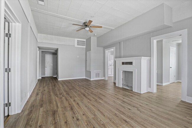 Photo - 531 E Morton St