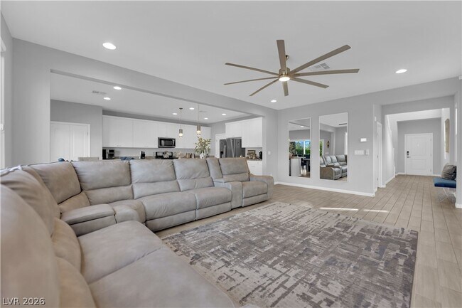 Photo - 3032 Cipro Ave