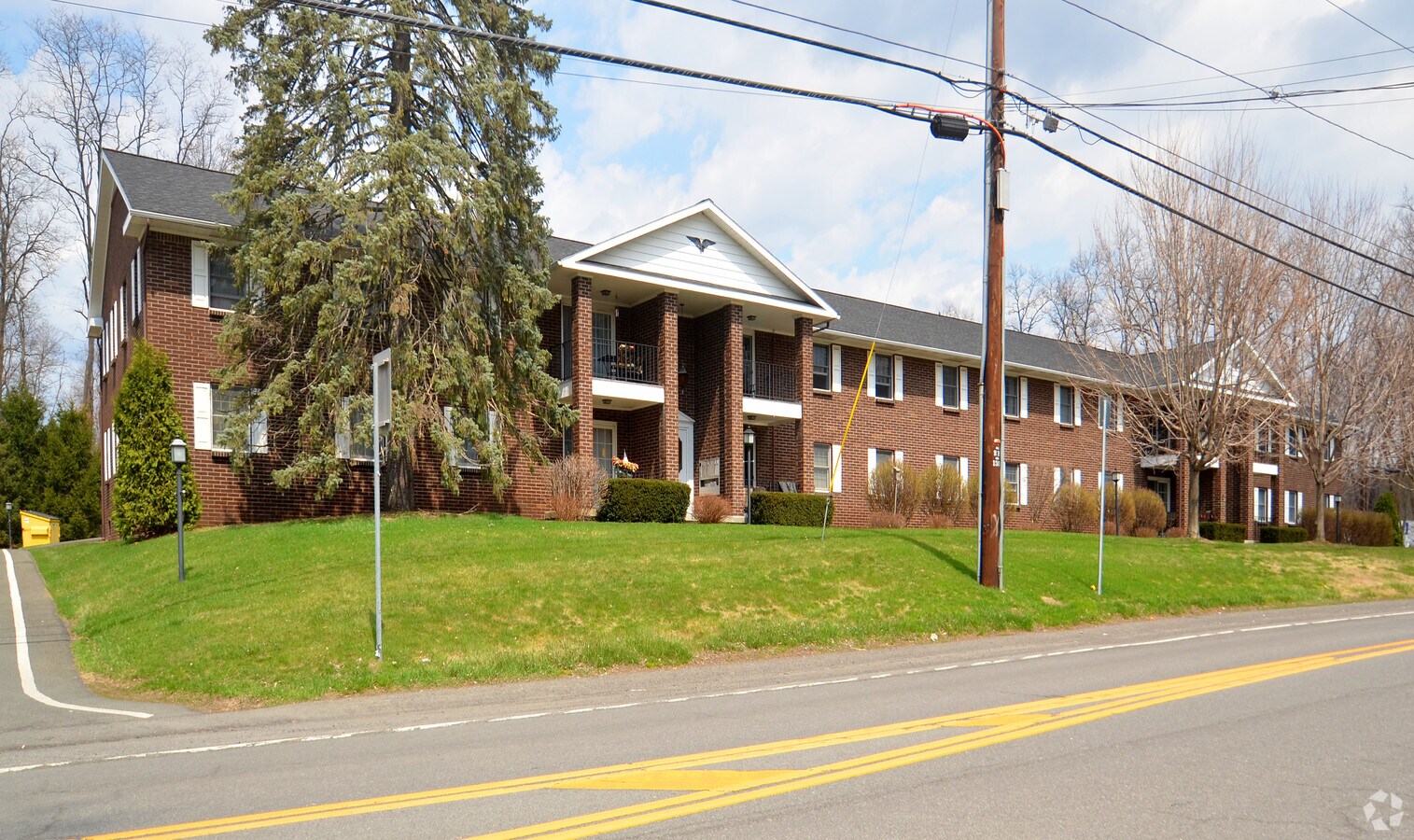 Cherry Arms - Cherry Arms Apartments