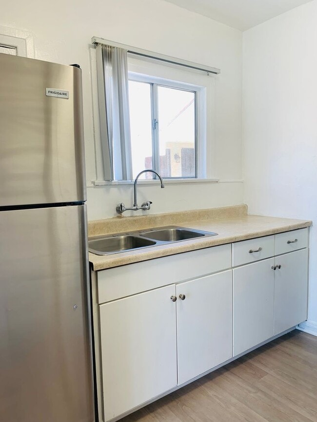 Photo - 727 W. 74th Street