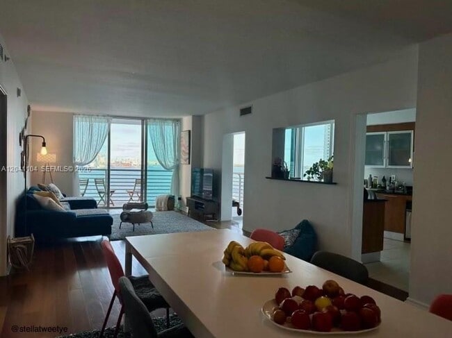 Photo - 325 S Biscayne Blvd