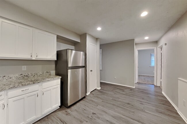 Photo - 4718 Lost Lake Ln