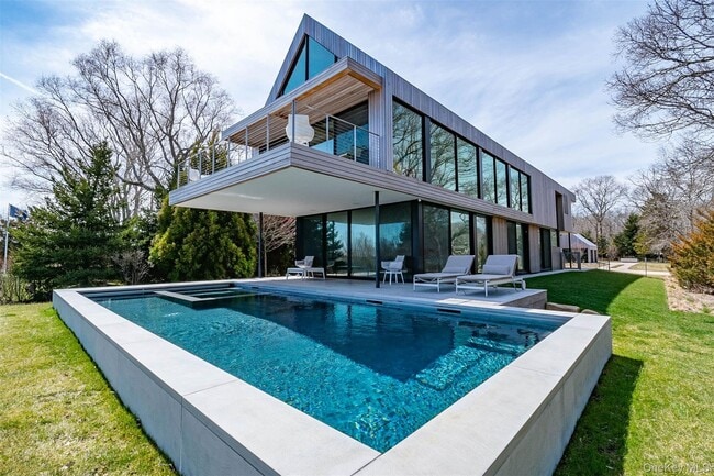 Building Photo - 1080 Springs Fireplace Rd