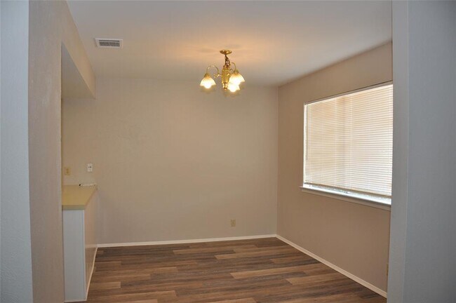 Photo - 10810 Topperwein Dr