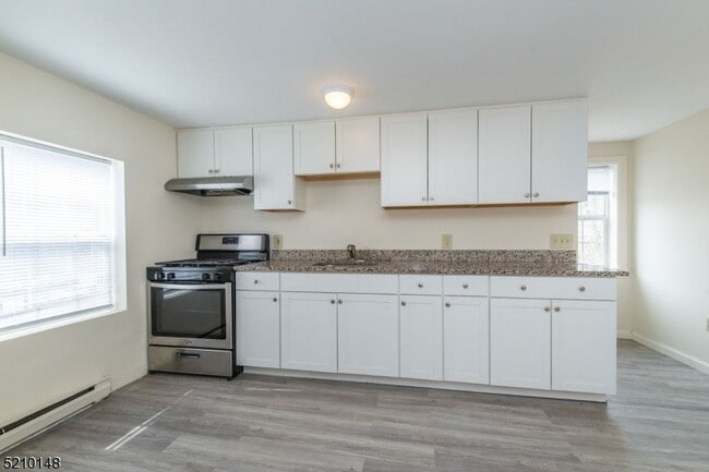 Photo - 84 Mill St Unit b