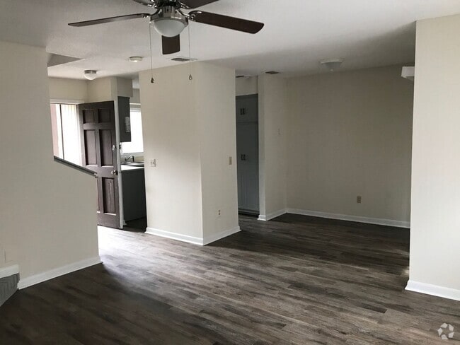 Building Photo - 201 Westbrooke Court #9 (Westbrooke Townho... Rental