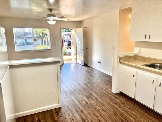 Photo - 4160 Oro Ln