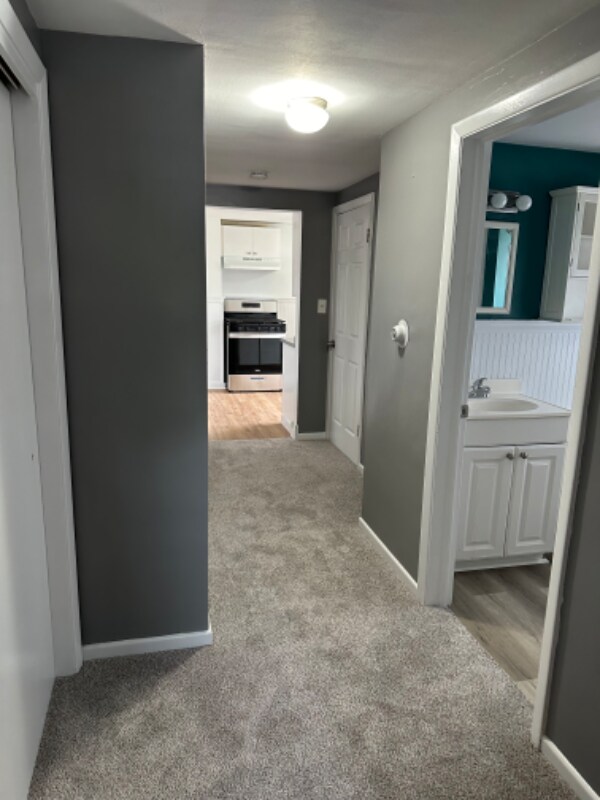 949 Amherst St Unit 3rd Floor