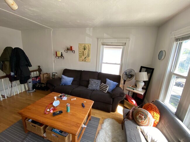 Photo - 66 Murdock St Unit 2