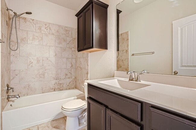 Photo - 403 Epiphany Ln