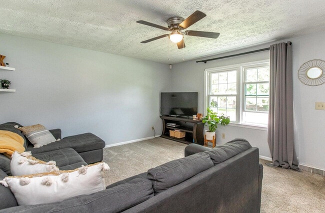 Photo - 4067 Winnepeg Way