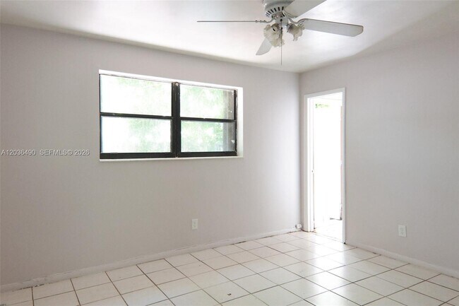 Photo - 1321 N 58th Ave Unit 1321