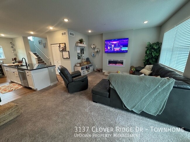 Photo - 3137 Clover Ridge Dr