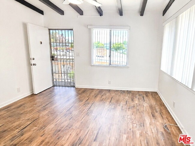 Building Photo - 419 La Colina Dr Unit 4