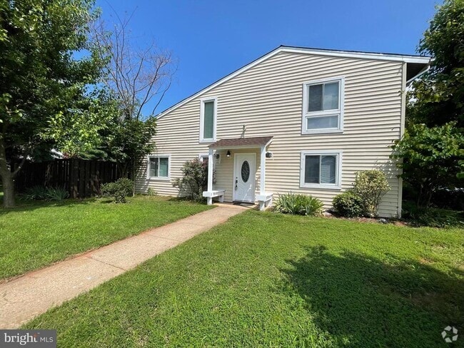 Building Photo - 21 Monarch Dr Rental