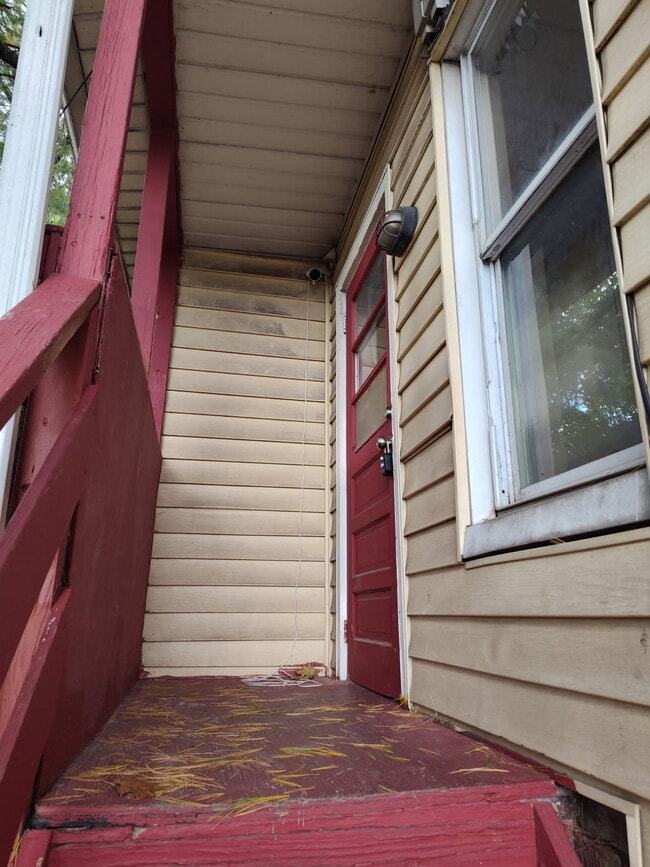 Entrada - 117 Walnut St