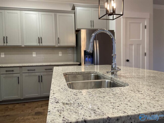 Photo - 440 Legend Oak Way SW