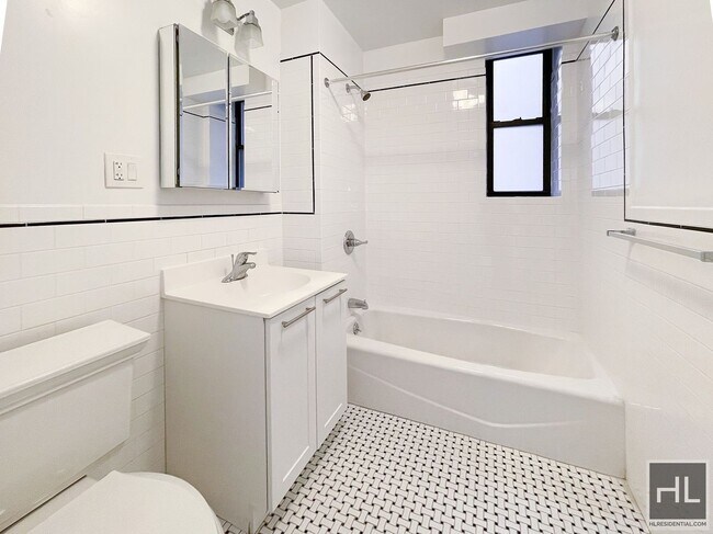 Photo - WEST 45 STREET Unit 4H