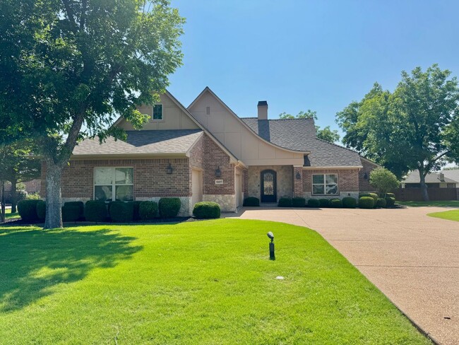 GORGEOUS Home in Gated Pecan Plantation - GORGEOUS Home in Gated Pecan Plantation