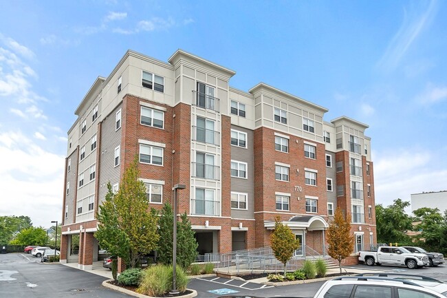 Photo - 770 Washington Ave Unit 504