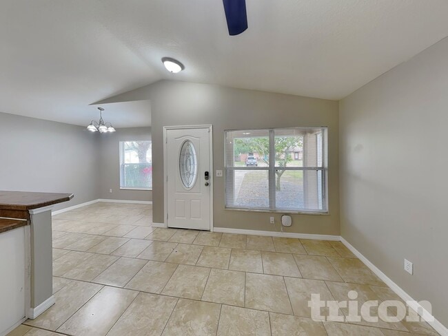 Photo - 5127 Pineland Ave