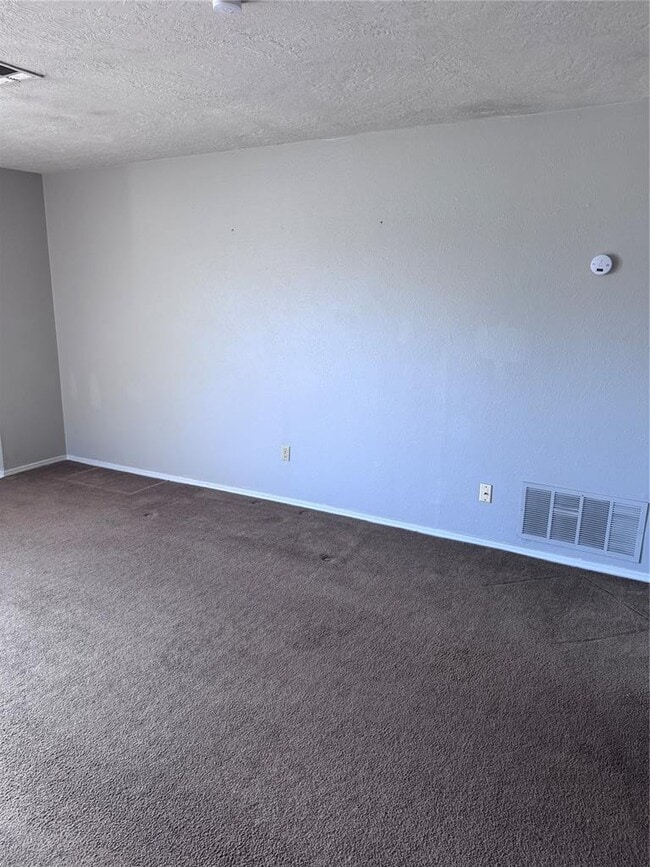 Photo - 205 Barrett Pl