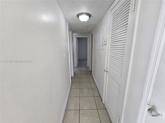 Photo - 401 SW 13th Pl Unit 712