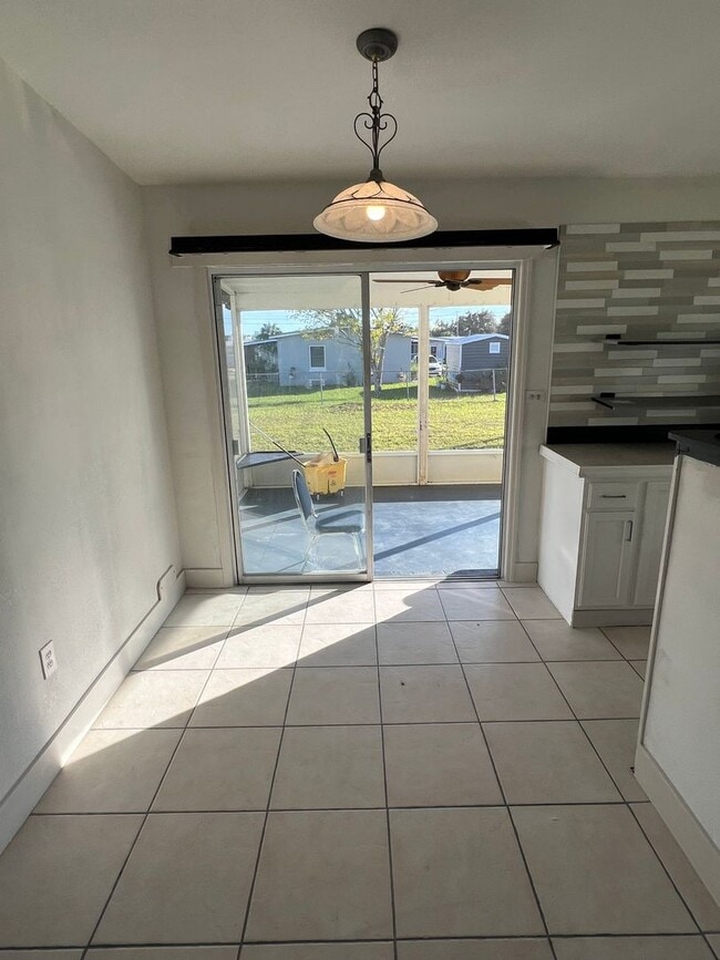 Photo - ** Annual ** 2 Bed / 1 Bath Single Family Home ** Conveniently Located ** $1,495