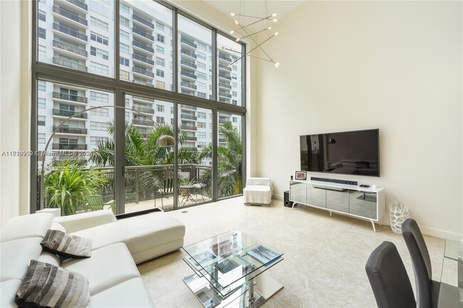 Photo - 6000 Collins Ave Townhome