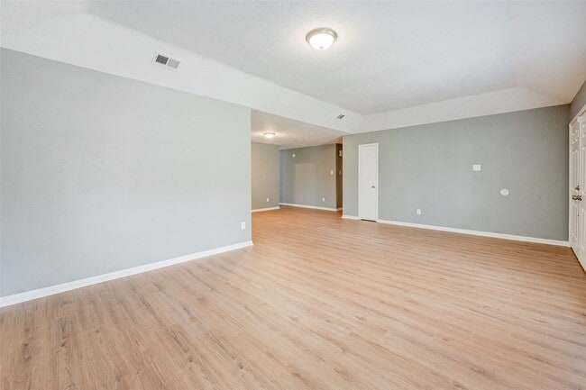 Photo - 11602 Lennington Ln