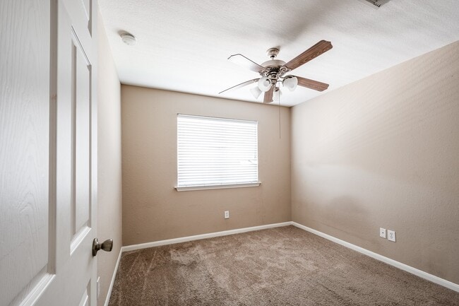 Building Photo - 9611 Sage Deck Ln