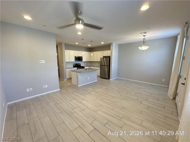 720 Sleeping City Ave