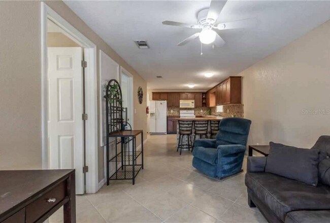 Photo - 14982 Edgewater Cir