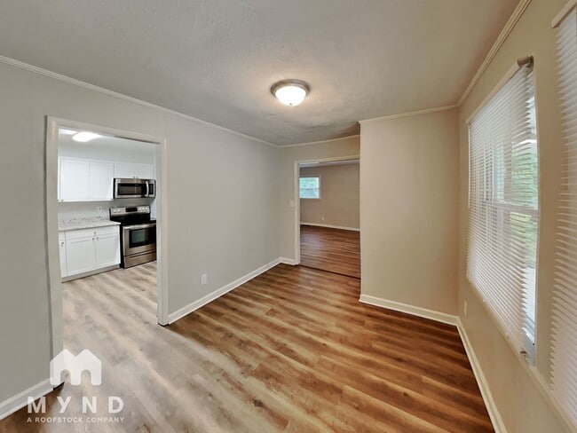 Photo - 9183 Cecelia St SW