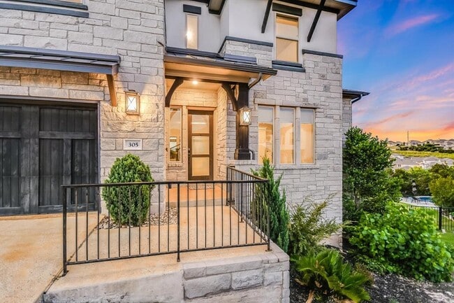 Photo - 305 Coniglio Cv