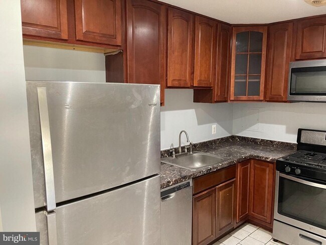 Photo - 5106 F St SE Unit 8