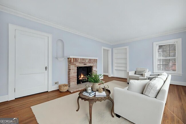 Building Photo - 444 Burlington Rd NE