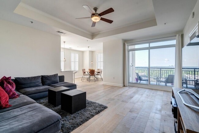 Building Photo - 325 East Paces Ferry Rd NE Unit 1405 Rental