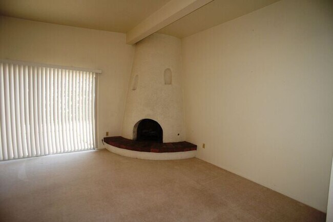 Photo - 2920 N La Chiquita Ave