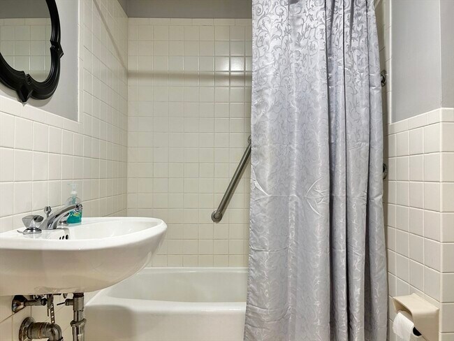 Photo - 13 Princeton St Unit 2