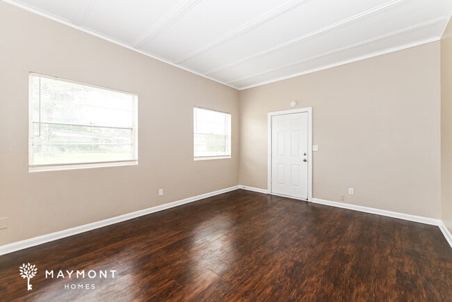 Photo - 6316 Solandra Dr