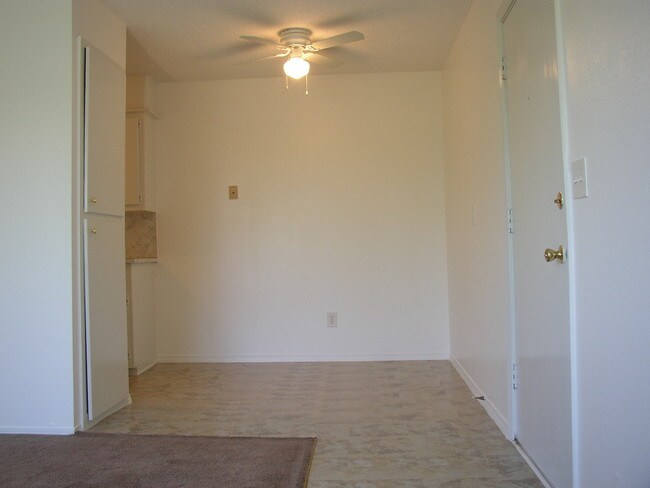 Photo - Wind Ridge Apartments