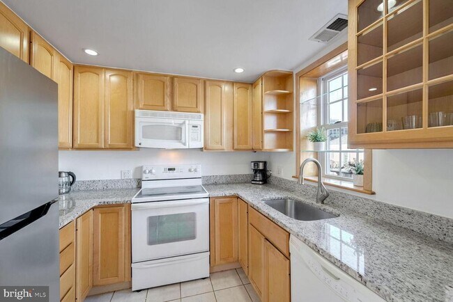 Photo - 2950 S Columbus St Unit C2