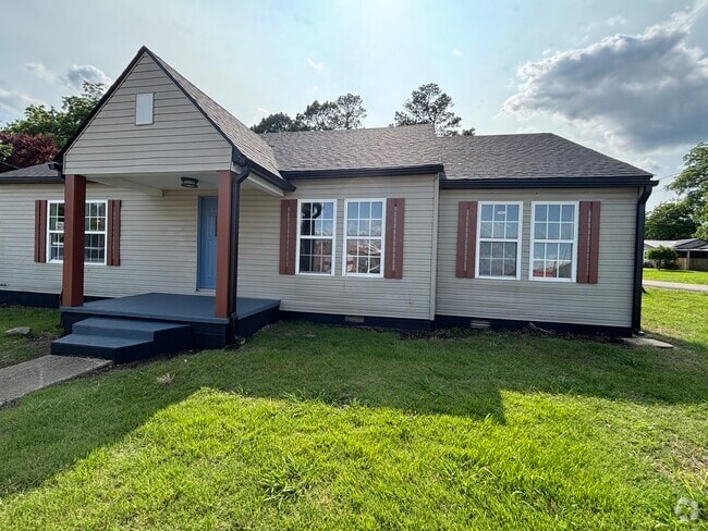 Building Photo - 11379 Highway 49 N Rental