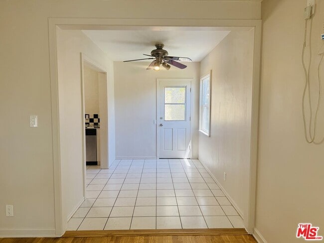 Photo - 1313 Douglas St