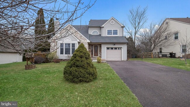 Photo - 208 Forge Rd