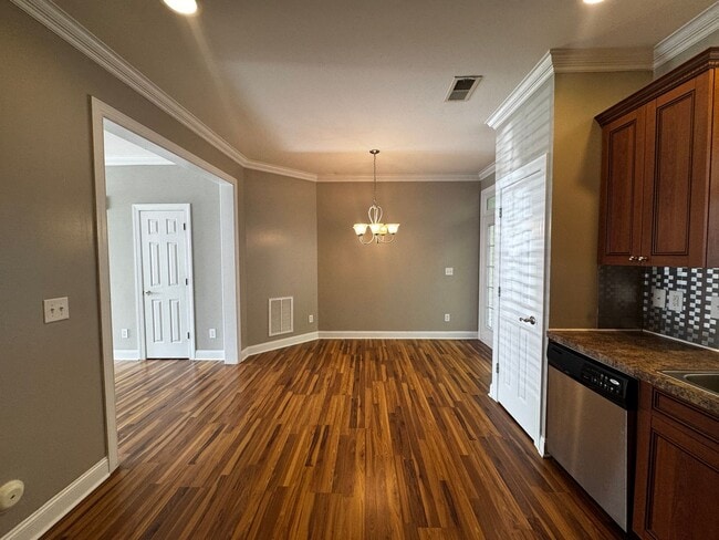 Photo - 46 Nandina Dr