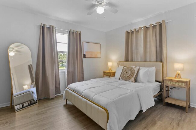 Photo - 2401 Gordon St Apartamento Unidad ID1271931P