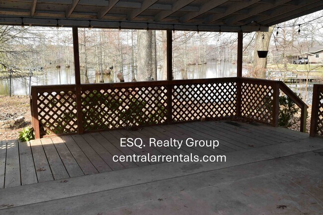 Photo - 38 Shoshoni Dr