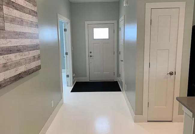 Photo - Sleek, Modern 3 Bedroom!
